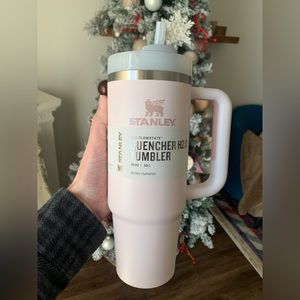 Rose Quartz 30oz Stanley with handle